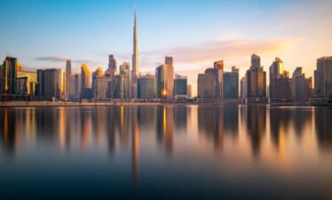 EMIRATOS SALVAJES CON ESTAMBUL